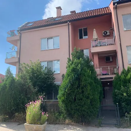 One Bedroom Near Downtown Sofia